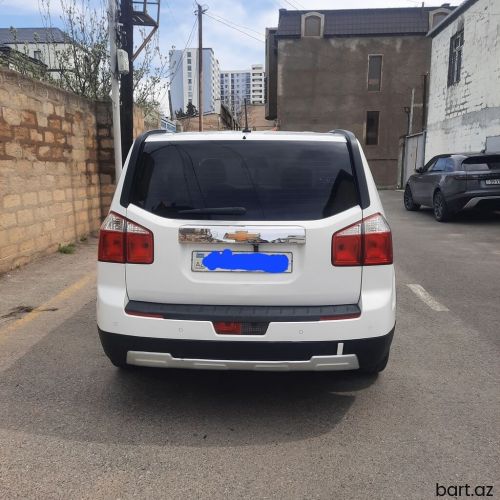 Chevrolet Orlando: 1.8 l | 2012 il 