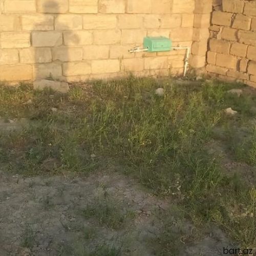 Qobustan qəs-də 9 sot torpaq sahəsi satilir.