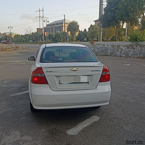 Chevrolet Aveo: 1.4 l. | 2011 il