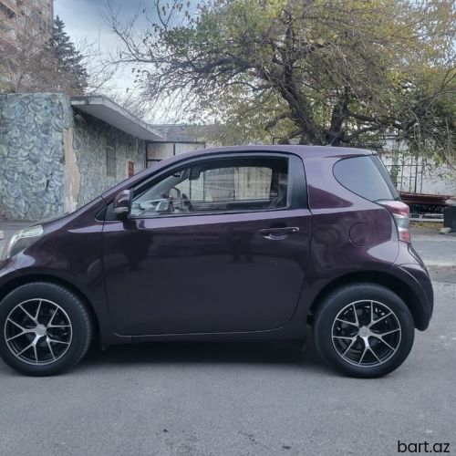 Toyota iQ: 1.4 l | 2009 il 