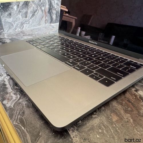  Apple MacBook, 13.3