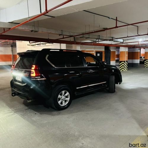 Toyota Land Cruiser Prado: 2.7 l | 2012 il 