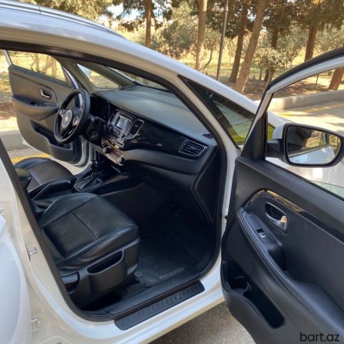 Kia Carens: 2 l | 2013 il