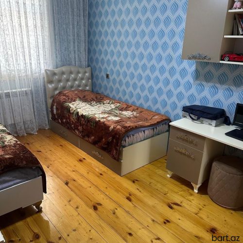 Gəncədə 7 otaqli həyət evi satilir.
