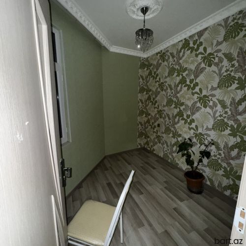 Xirdalanda 4 otaqli mənzil satilir.