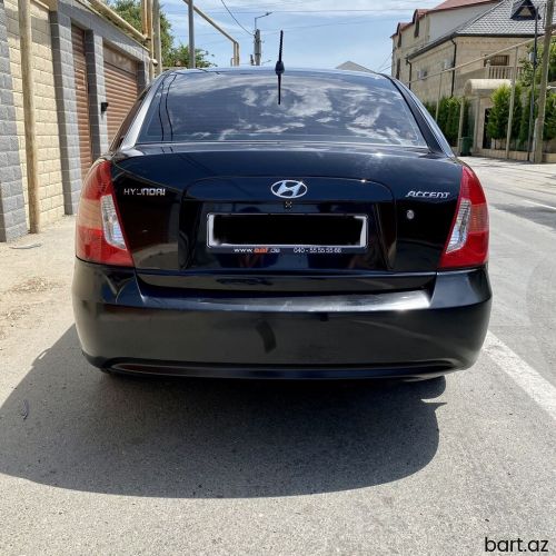 Hyundai Accent: 1.4 l. | 2006 il