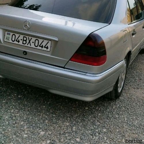 Mercedes-Benz C 200: 2 l. | 1998 il