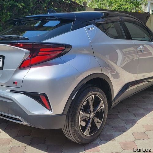Toyota C-HR: 2 l. | 2022 il 