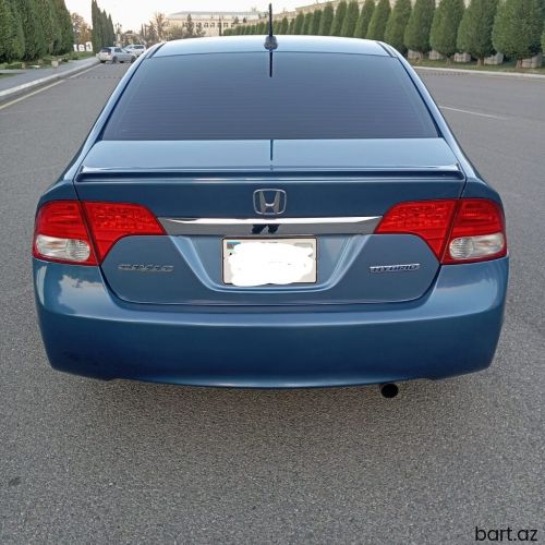Honda Civic: 1.3 l | 2009 il