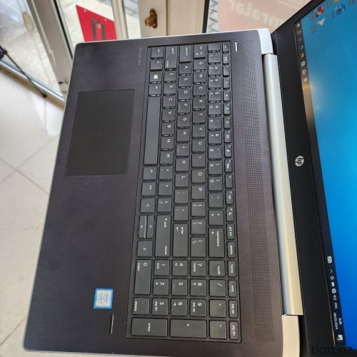 Intel Core i7, 16 GB, 15.6 