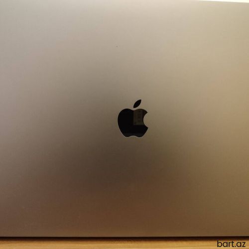 MacBook Pro 16