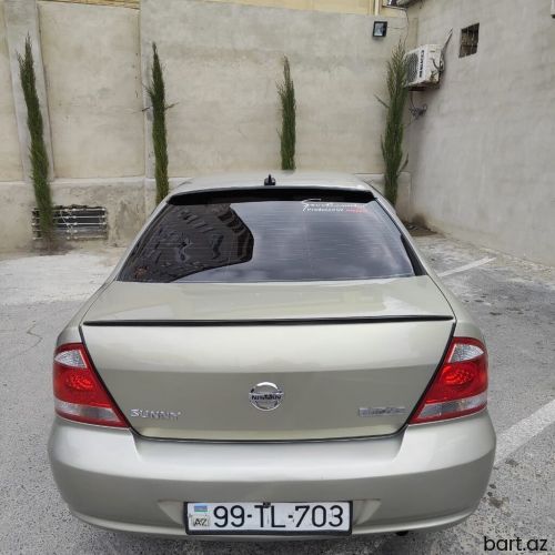 Nissan Almera Classic: 1.6 l | 2008 il