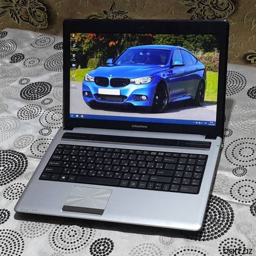 Intel Core i5, 8 GB, 15.6 