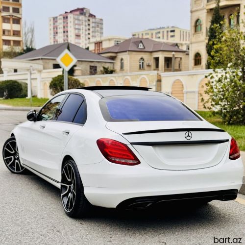 Mercedes-Benz CE 300: 2 l | 2016 il