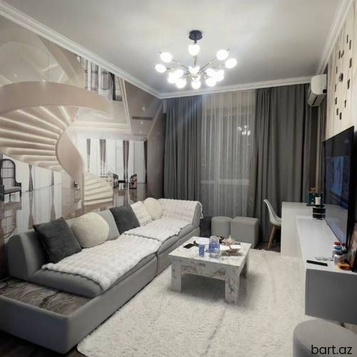 Yasamalda 2 otaqli mənzil satilir.