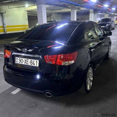 Kia Cerato: 2 l | 2010 il 