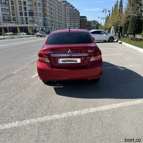 Mitsubishi Mirage: 1.2 l | 2020 il 