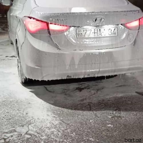 Hyundai Elantra: 1.8 l | 2014 il