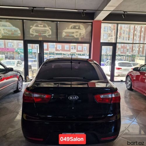Kia Rio sedan – qara rəng Kuzov