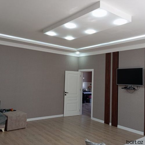 Biləcəridə 5 otaqli həyət evi satilir.