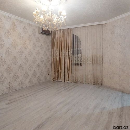Masazirda 4 otaqli həyət evi satilir.