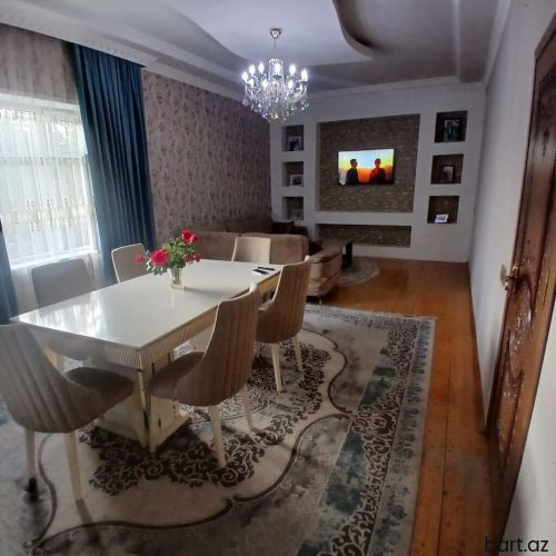 Mehdiabad qəs-də 3 otaqlı  həyət evi satilir.