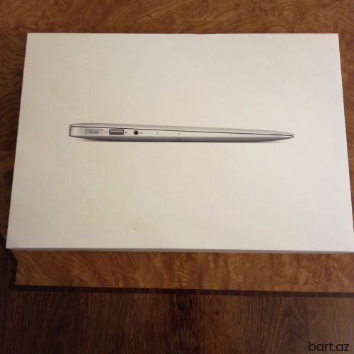 Intel Core i5, 4 GB, 11.6 