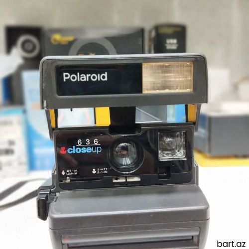 Polaroid 636
