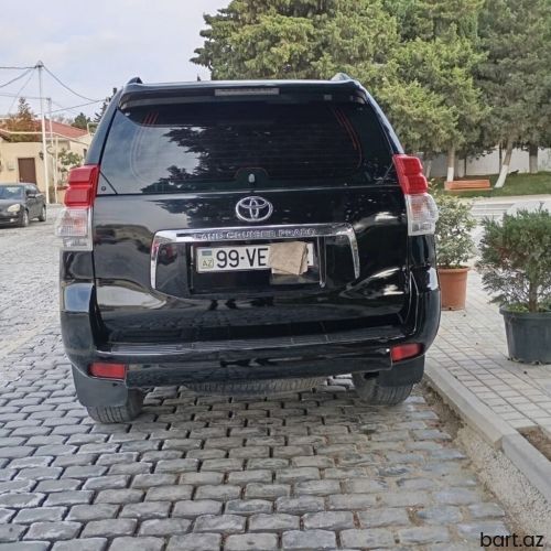 Toyota Land Cruiser Prado: 2.7 l | 2011 il 