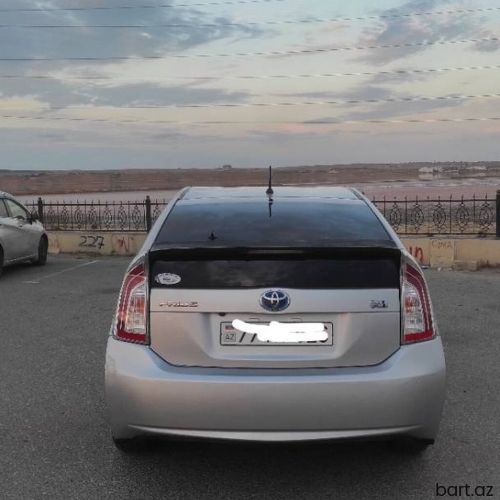 Toyota Prius: 1.8 l | 2014 il 