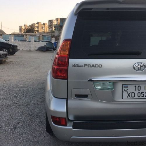 Toyota Land Cruiser Prado: 4 l. | 2005 il