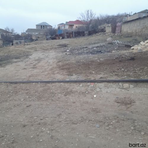 Mehdiabad qəs-də 10 sot torpaq sahəsi satilir.