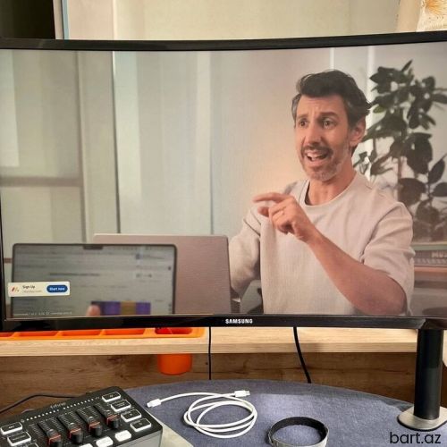 Mac Mini M2 Qutusu və Zəmanəti var.