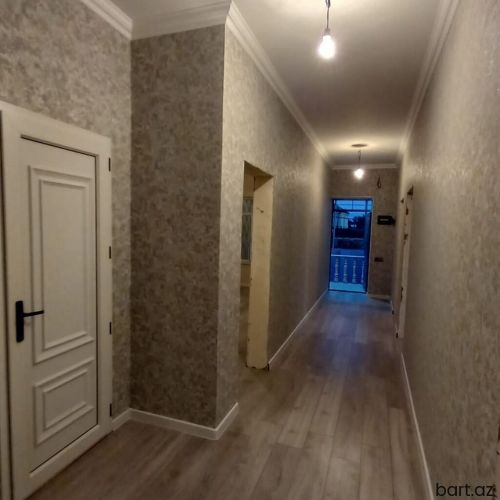 Hövsan qəs. 4 otaqlı həyət evi satilir.