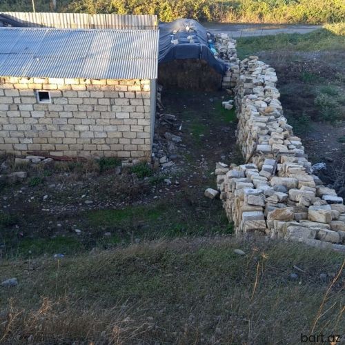 Nabranda 7-sot torpaq i̇ci̇ndə fermasi  satilir