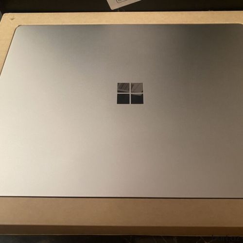 Intel Core i5, 8 GB, 12.5 