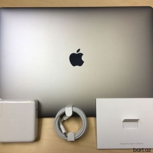  MacBook Pro Touch Bar