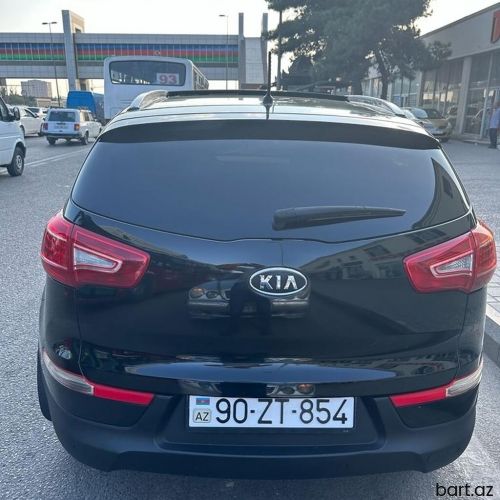Kia Sportage: 2 l. | 2011 il