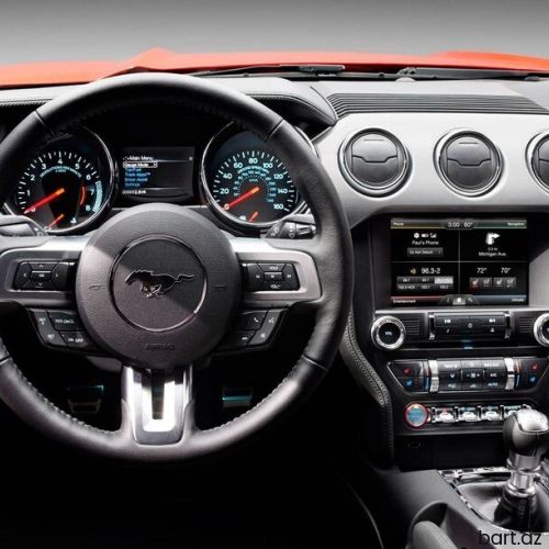 Ford Mustang: 2.3 l. | 2015 il 
