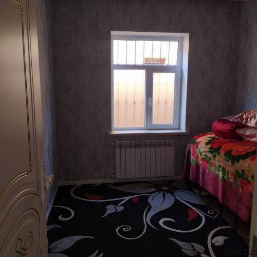 Məmmədli 4 otaqlı həyət evi satilir.