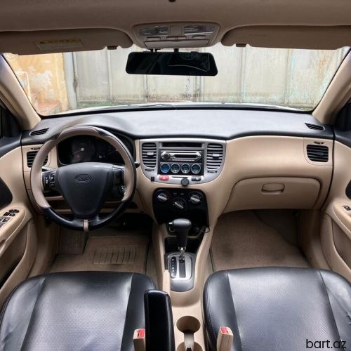 Kia Pride: 1.5 l | 2006 il