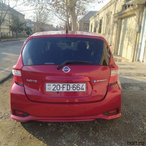 Nissan Note: 1.2 l | 2020 il