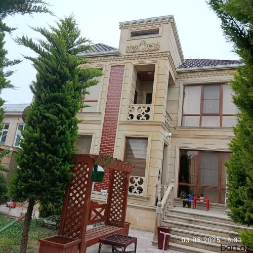 Buzovnada həyət evi satılır