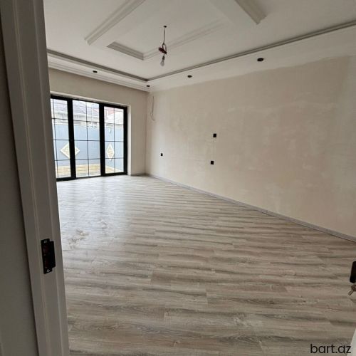 Hövsan qəs. 3 otaqlı həyət evi satilir.