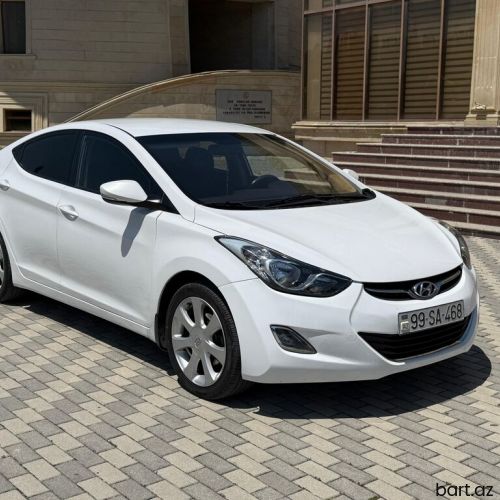 Hyundai Elantra: 1.6 l | 2013 il 