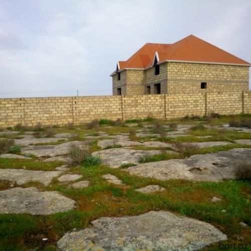 Türkanda yaritikili 4 otaqli bağ  evi satilir.