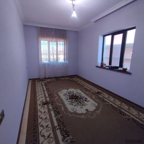 Bilgəh qəs-də 4 otaqli həyət evi satilir.