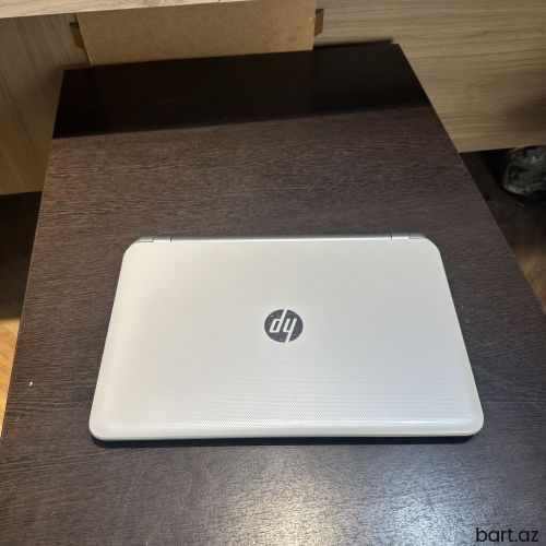 Intel Core i5, 8 GB, 15.6 