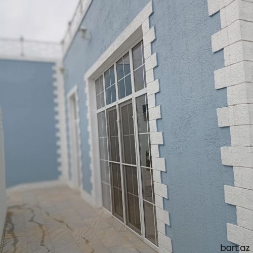 Şüvəlanda gözəl bağ evi