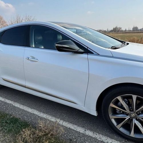 Hyundai Grandeur: 2.2 l | 2014